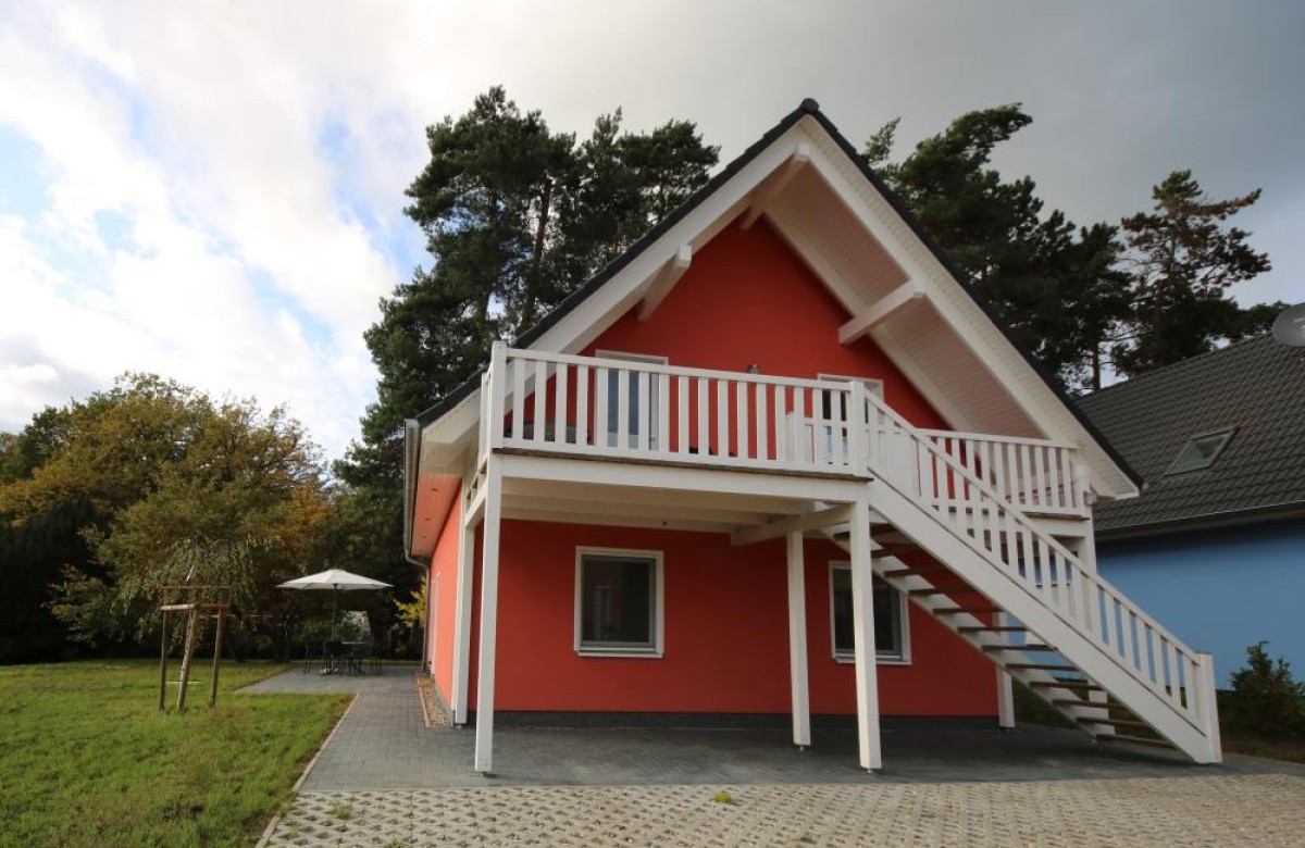 moderne Ferienwohnung mit tollem Garten